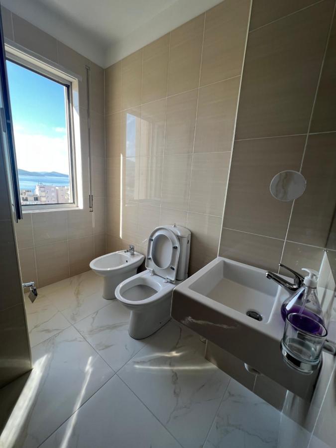 Center-Sea View Apartament,Sarandë Eksteriør billede