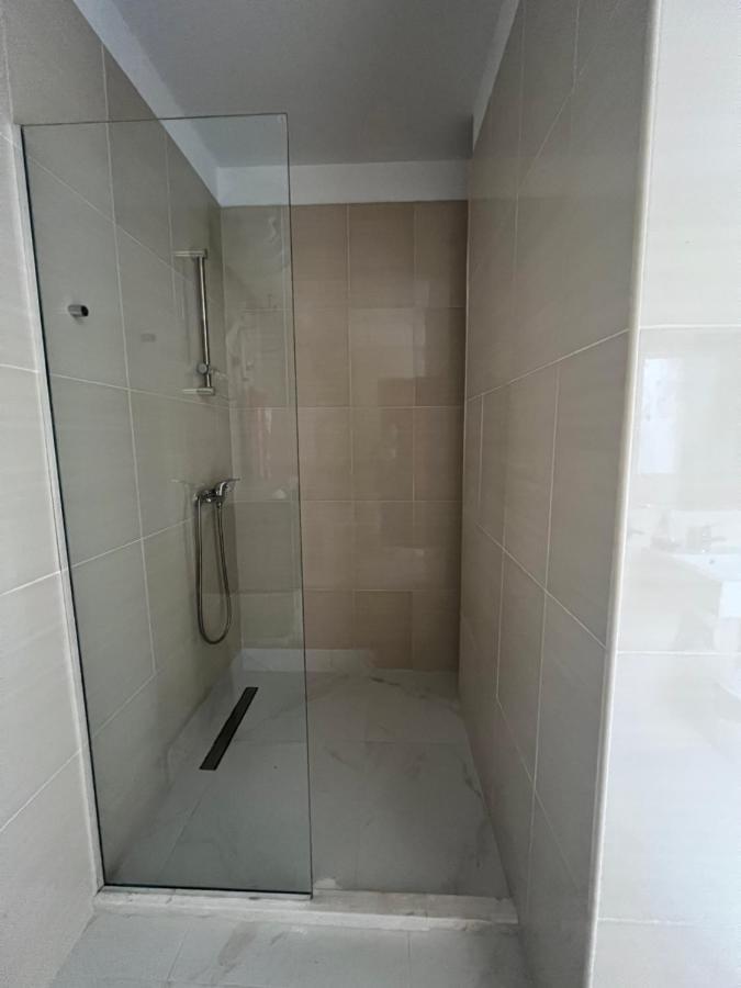 Center-Sea View Apartament,Sarandë Eksteriør billede